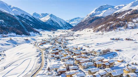 SkiLivigno Tours - Book affordable snow ski package holidays to Livigno