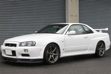 How and Where to Buy an R34 Skyline : Toprank Importers | Toprank Importers