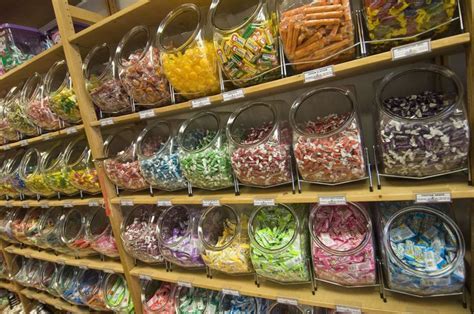 Hollywood Candy - Nostalgic Candy in Omaha, NE | Nostalgic candy, Hollywood candy, Jelly bean store