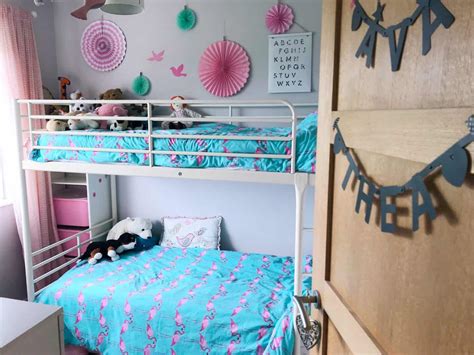 Creating a Shared Bedroom with Bunk Beds - pinkscharming