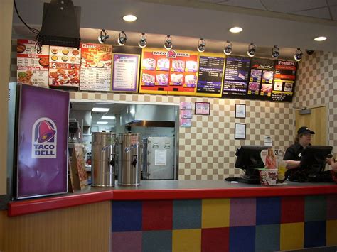 Taco Bell/KFC/Pizza Hut interior | Taco Bell/KFC/Pizza Hut (… | Flickr