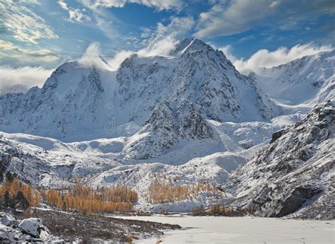 Altai mountains stock image. Image of scenics, glaciers - 140662647