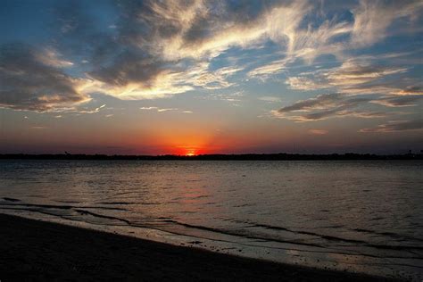 Sunset at lake Arlington Photograph by Karen Smith - Fine Art America