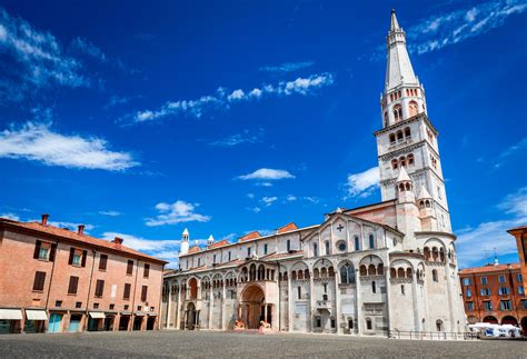 The Heart of Modena: Piazza Grande, a Unesco World Heritage Site ...