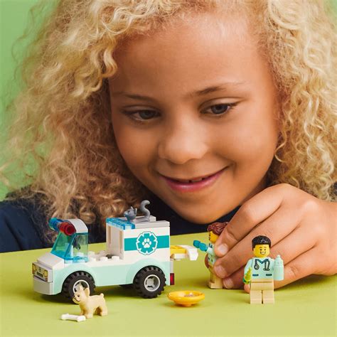 LEGO City Vet Van Rescue...B0BBWLQDP2 | Encarguelo.com.ec