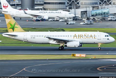 AP-BOR AirSial Airbus A320-232 Photo by Sung Hyean-Korea Aero Photos ...