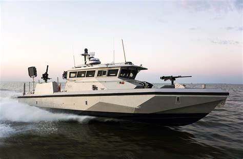 U.S. Navy’s New 40-Foot Defiant Patrol Boat - Naval News