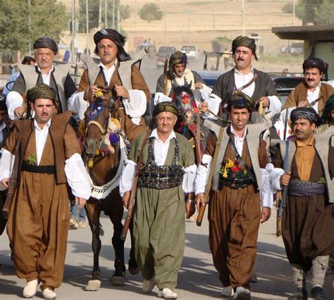 kurdish men | Traditional outfits, African fashion, African clothing