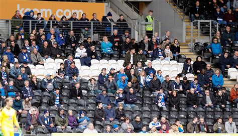 In pictures: Reading FC fans who made the eight hour round trip to Hull ...