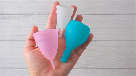 How to choose menstrual cup size? An expert shares tips | HealthShots