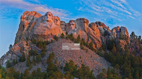 High resolution Mount Rushmore photos - VAST