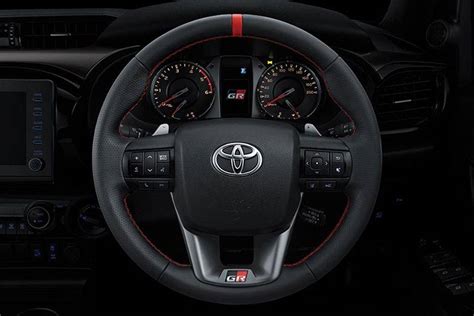 Hilux 2024 Interior - Rivy Vinita