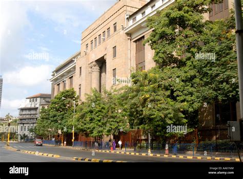 Rbi building mumbai india hi-res stock photography and images - Alamy