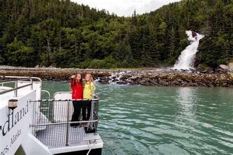 Waterfalls of Lynn Canal - Fjord Express to Juneau - 1-800-320-0146