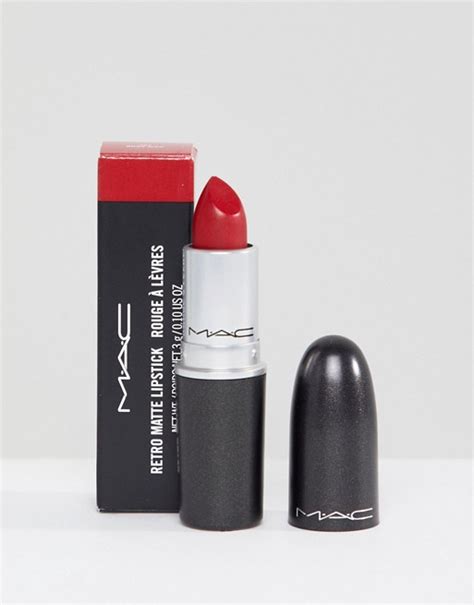 MAC // Matte Lipstick – Ruby Woo – Never Knowingly Concise