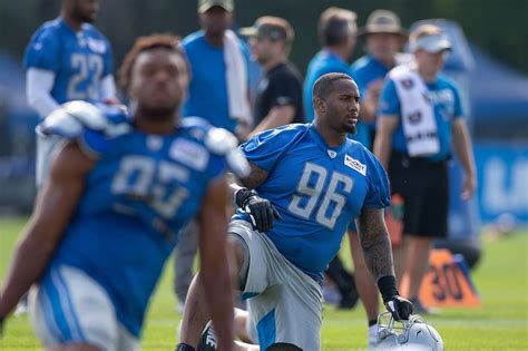 Grading the Detroit Lions’ defensive line depth at each position