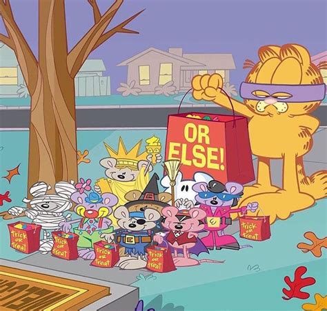 Garfield & Friends at Halloween | Garfield cartoon, Garfield, Garfield and odie