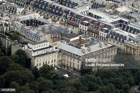 American Embassy In Paris Photos and Premium High Res Pictures - Getty ...