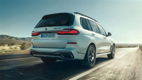 2020 BMW X7 M50i First Look: Now With 523 HP