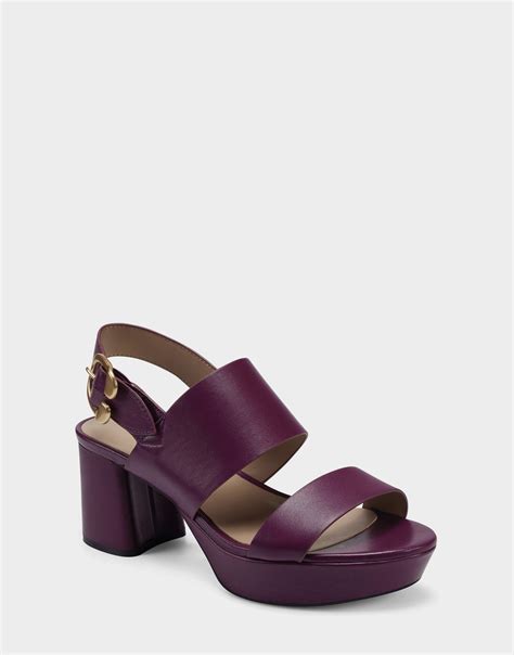 Aerosoles: Sandals up to 70% off