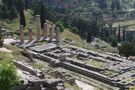 Temple of Apollo, Delphi (Illustration) - World History Encyclopedia