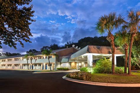 Studio 6 Extended Stay Hotel Baymeadows Jacksonville, FL - See Discounts