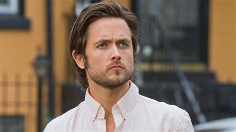 10 Things You Didn’t Know About Justin Chatwin - TVovermind