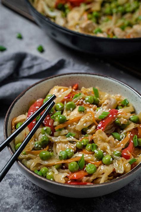 Chicken Cabbage Stir Fry - w/ Red Pepper, Peas, & Carrot