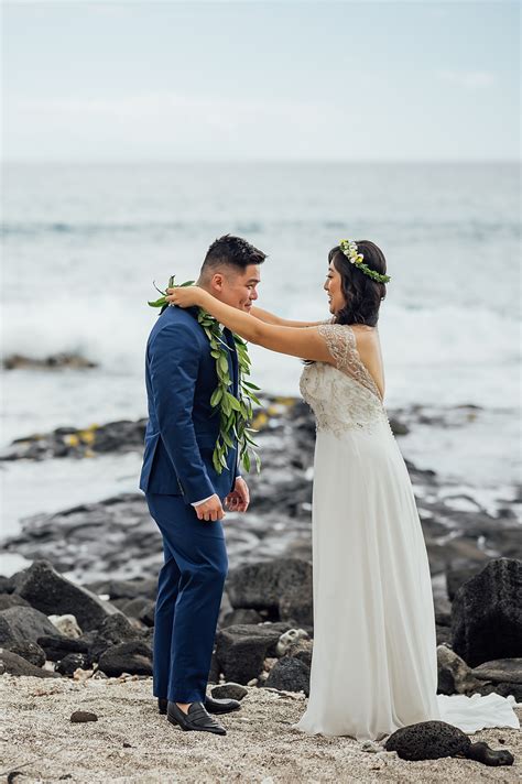 Hawaii Beach Wedding - Big Island Wedding Photography | Ann Ferguson