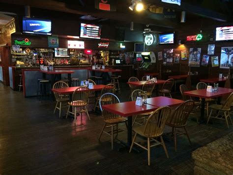 Randy's Roadhouse - Restaurant, Bar, Grill, Burgers, Wings, Nightclub