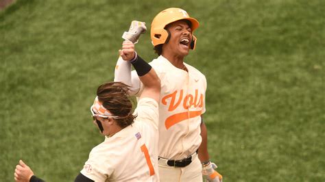 Tennessee baseball takes No. 1 overall seed in NCAA Tournament