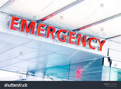 Emergency Room Sign Front Hospital Er Stock Photo 1733120678 | Shutterstock