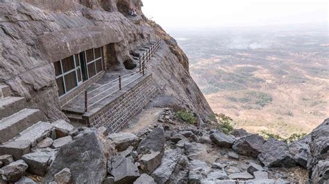 Naneghat Trek - History, Sightseeing, Things to Do, Timings | Adotrip