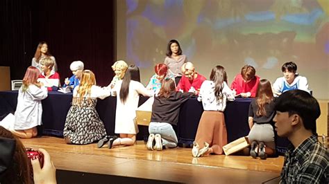 Mi⁷💜 on Twitter: "RT @jeonphorism: BTS and ARMY lovely interactions at fansign events –an ...