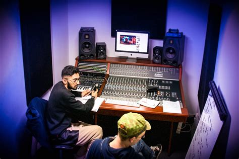 sound engineering courses-studio2 - London Academy of Music Production