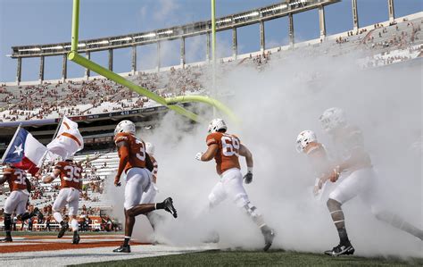 Texas Longhorns Make a Dramatic Uniform Change for First Time in 70 Years