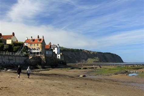 Robin Hood's Bay 11-06-2015 Photo | UK Beach Guide