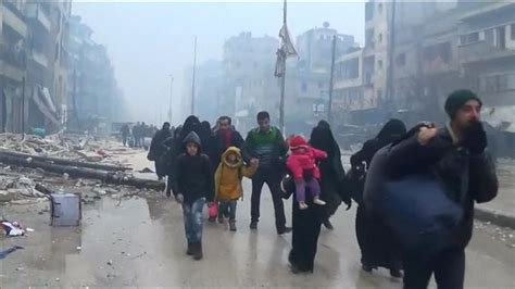 Aleppo Evacuation: Buses Pull Back as New Violence Erupts - NBC News