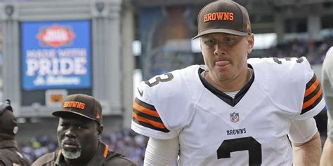 Browns Name Their 19th Starting QB Since 1999 - Business Insider