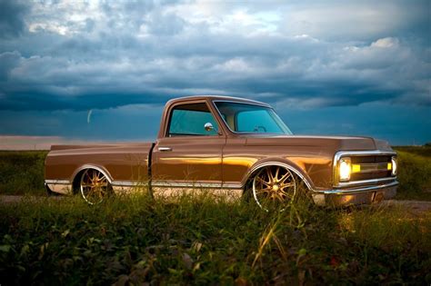 Bagged Truck, 1972 Chevy C10 Resto-Mod - YouTube