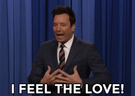 I-feel-the-love GIFs - Get the best GIF on GIPHY