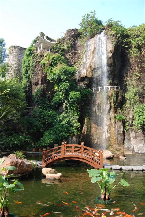 Guangzhou Waterfall by ash8184 on DeviantArt | Landschaft, Zoo, Gebäude