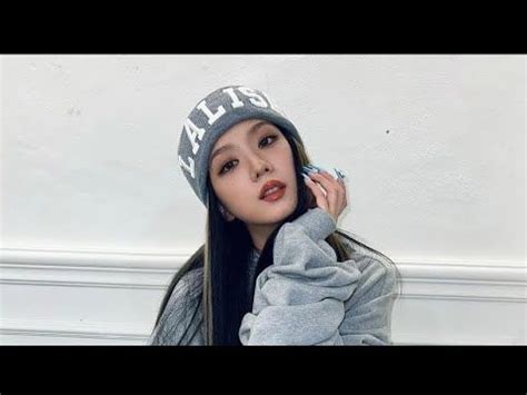 Blackpink Jisoo dressed like Lisa from Blackpink for Halloween 2021 # ...