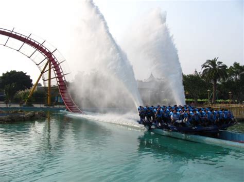 5 Must-Ride Roller Coasters in Asia to Make Your Stomach Spin