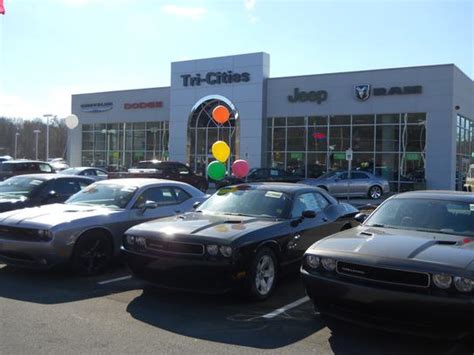 Tri Cities Chrysler Dodge Jeep Ram car dealership in Kingsport, TN 37660 | Kelley Blue Book