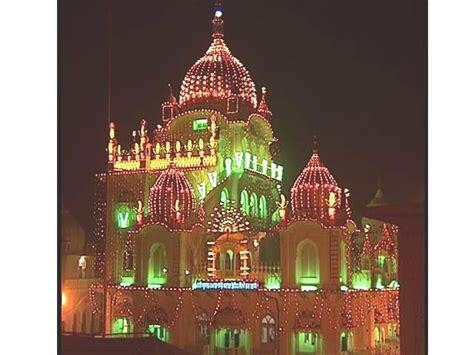 The Gurdwara at Patna Sahib | Patna, Taj mahal, Guru gobind singh