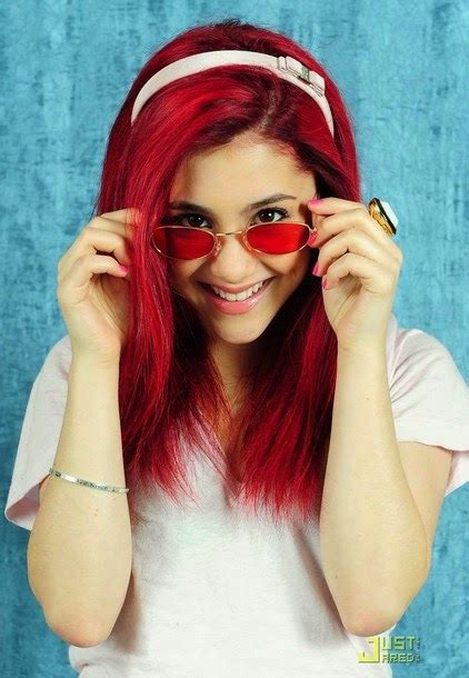 Ariana Grande Best Smile Collections | all about photo