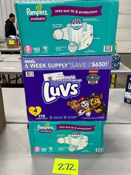 (3) BOXES OF DIAPERS - SIZE 3 & 4 - Earl's Auction Company