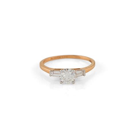 Shop our Round Cut Solitaire Diamond Ring Now!