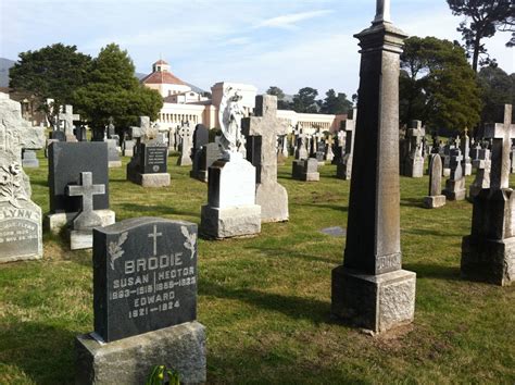 Holy Cross Catholic Cemetery (Colma) - Golden State Graveyards